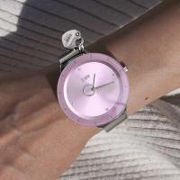 Liana Pink Kadın Saat – Oversize Cam Kadran & Kalp Charm